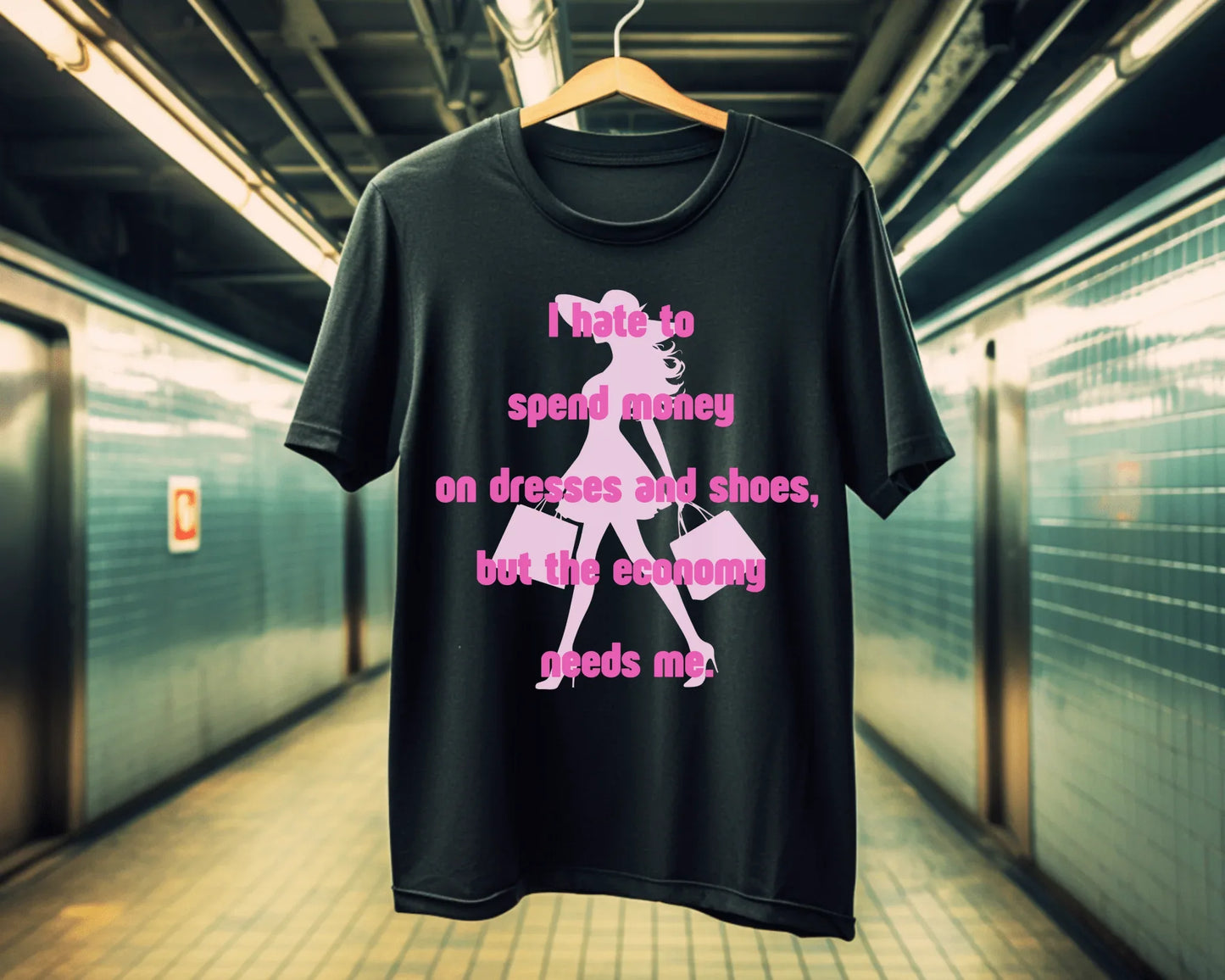 Economic Fashionista | black | Unisex - T-Shirt