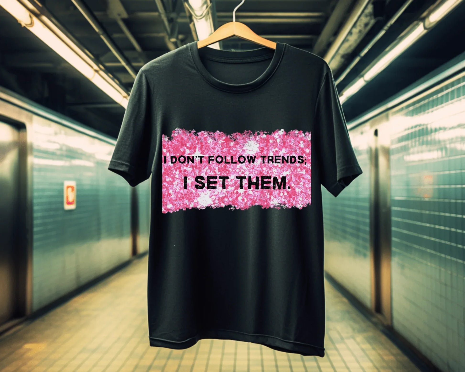 Fashion Visionary | black | Unisex - T-Shirt