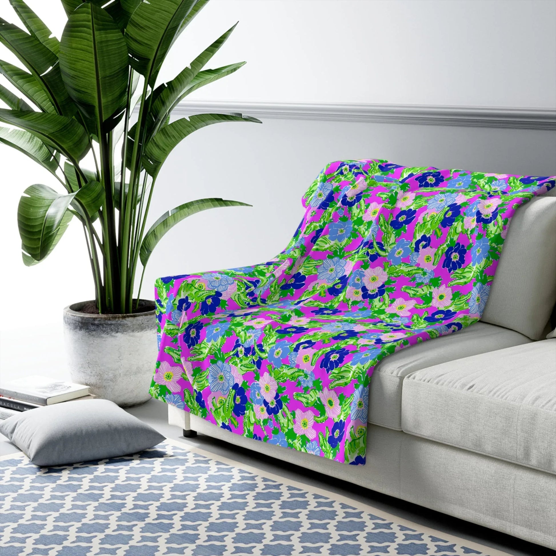 Gator Groove Sherpa Fleece Blanket - 50’’ × 60’’ - Home Decor