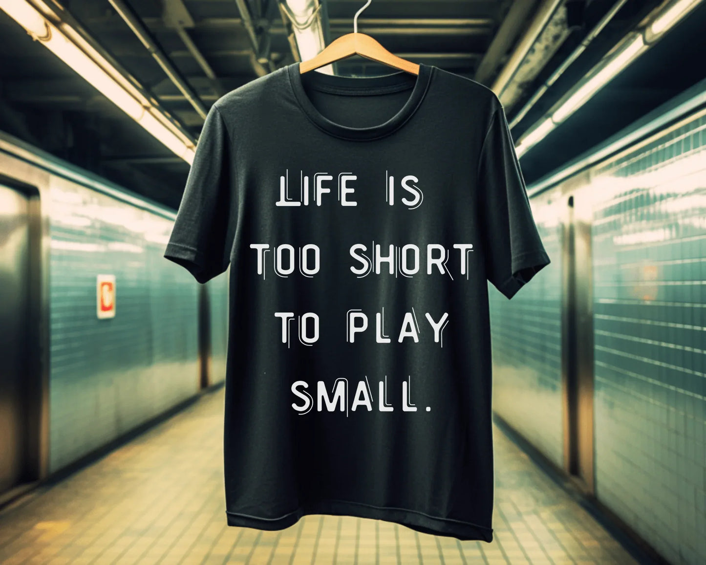 Live Big Dream Bigger | black | Unisex - T-Shirt
