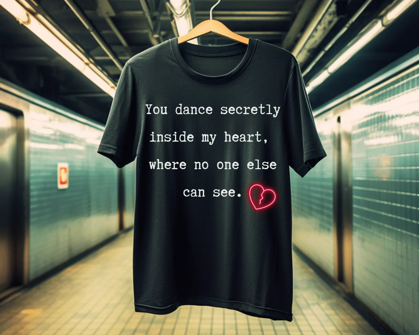 Silent Rhythms | black | Unisex - T-Shirt